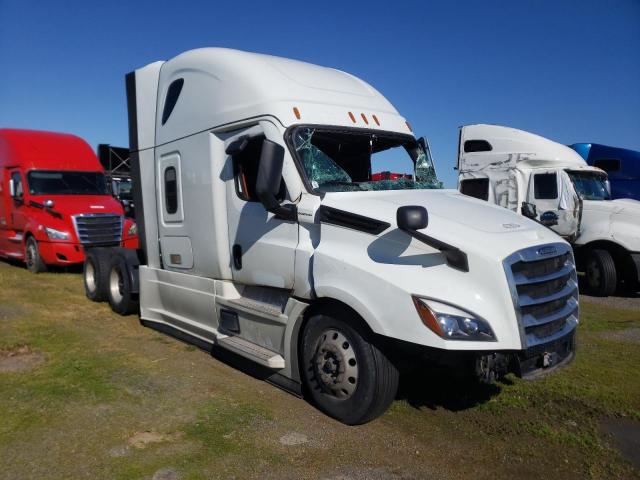 Lot #2438035353 2023 FREIGHTLINER CASCADIA 1 salvage car
