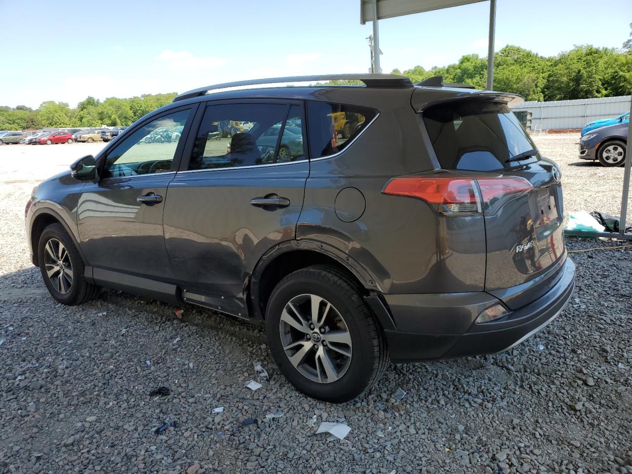 2T3WFREV7HW318531 2017 Toyota Rav4 Xle