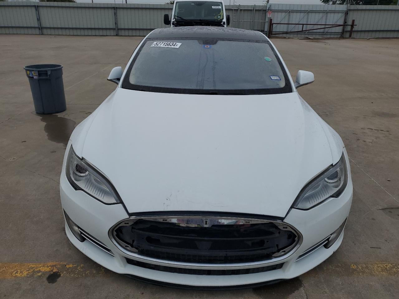 2013 Tesla Model S vin: 5YJSA1CGXDFP22040