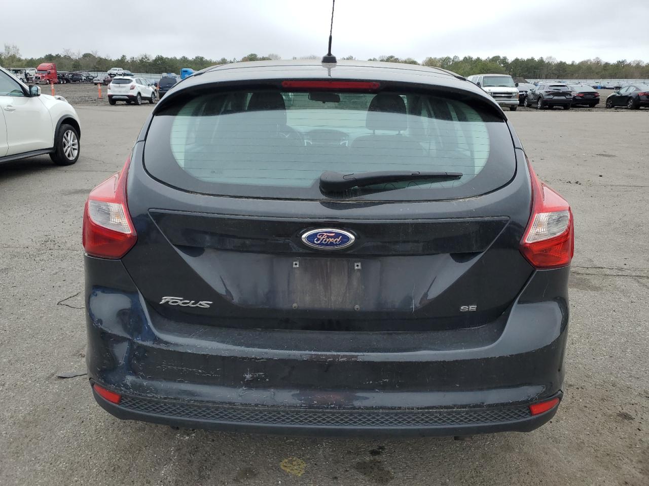 1FADP3K24EL141372 2014 Ford Focus Se