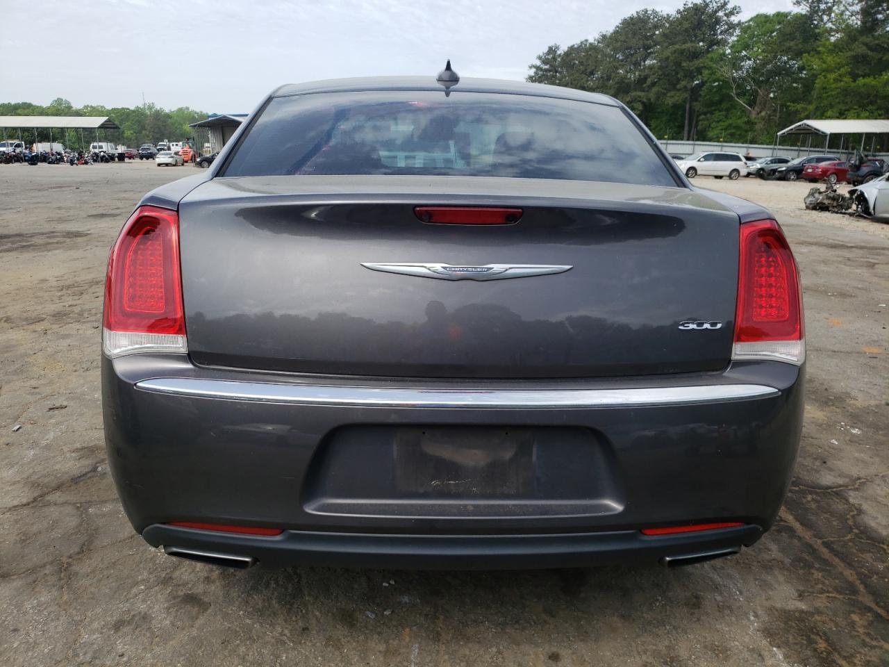 2C3CCAAG8GH135811 2016 Chrysler 300 Limited