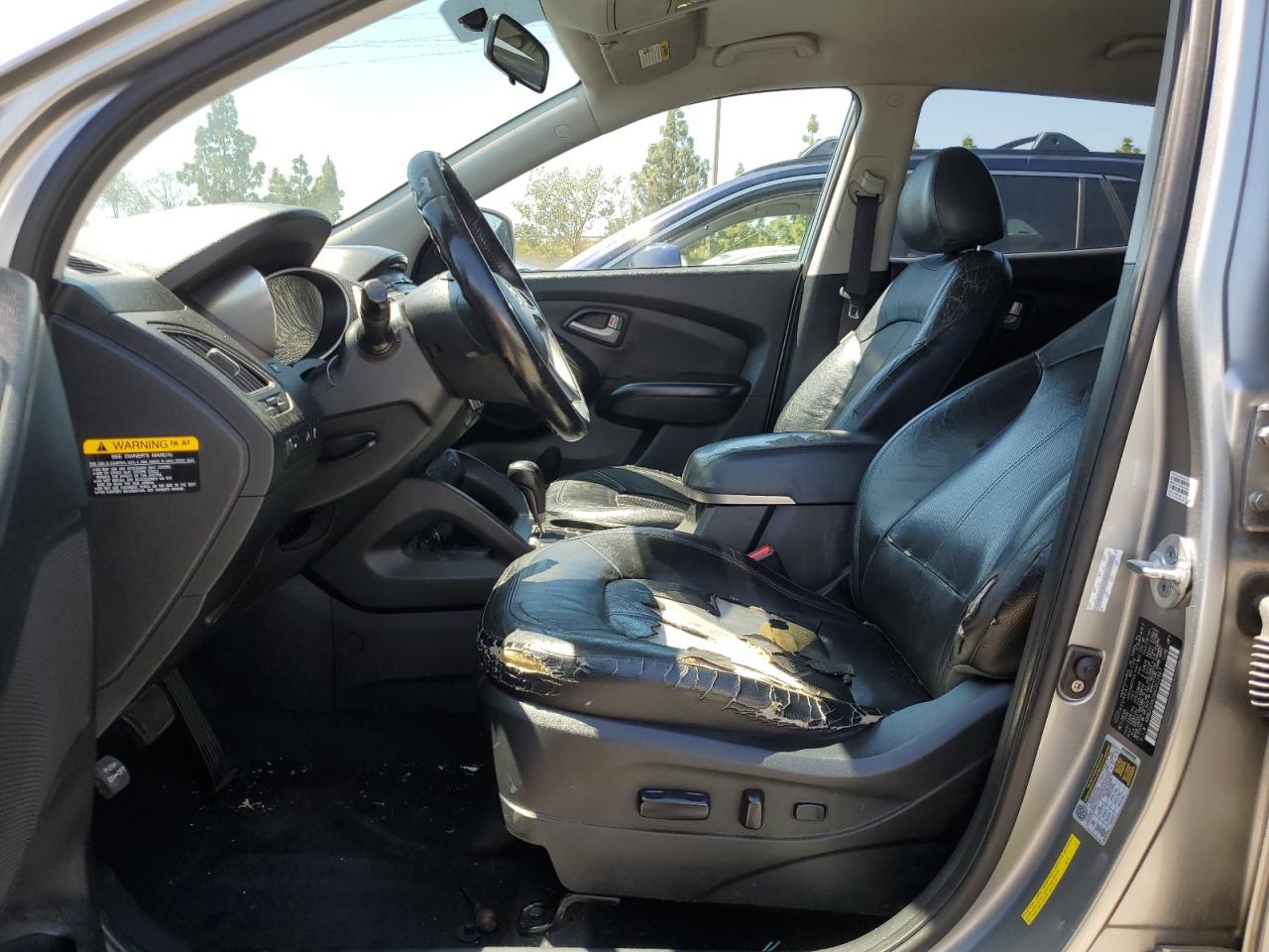 KM8JU3AC0AU012867 2010 Hyundai Tucson Gls