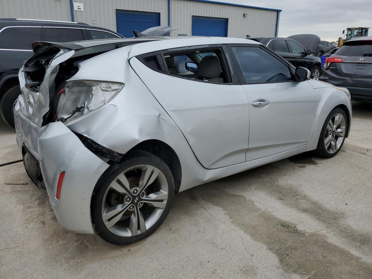 KMHTC6AD5CU059028 2012 Hyundai Veloster