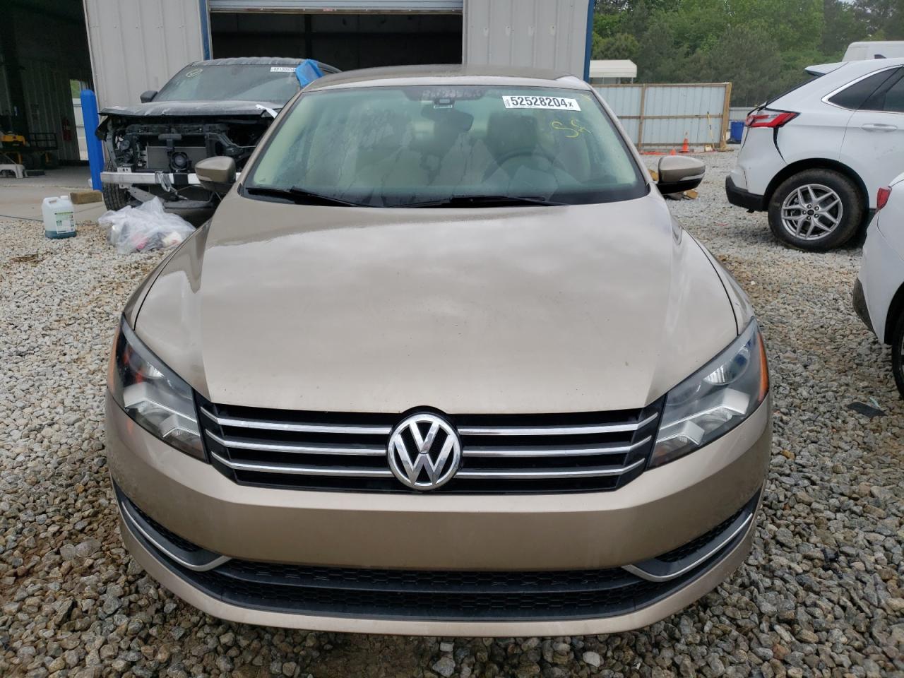 1VWBT7A39FC070196 2015 Volkswagen Passat Se