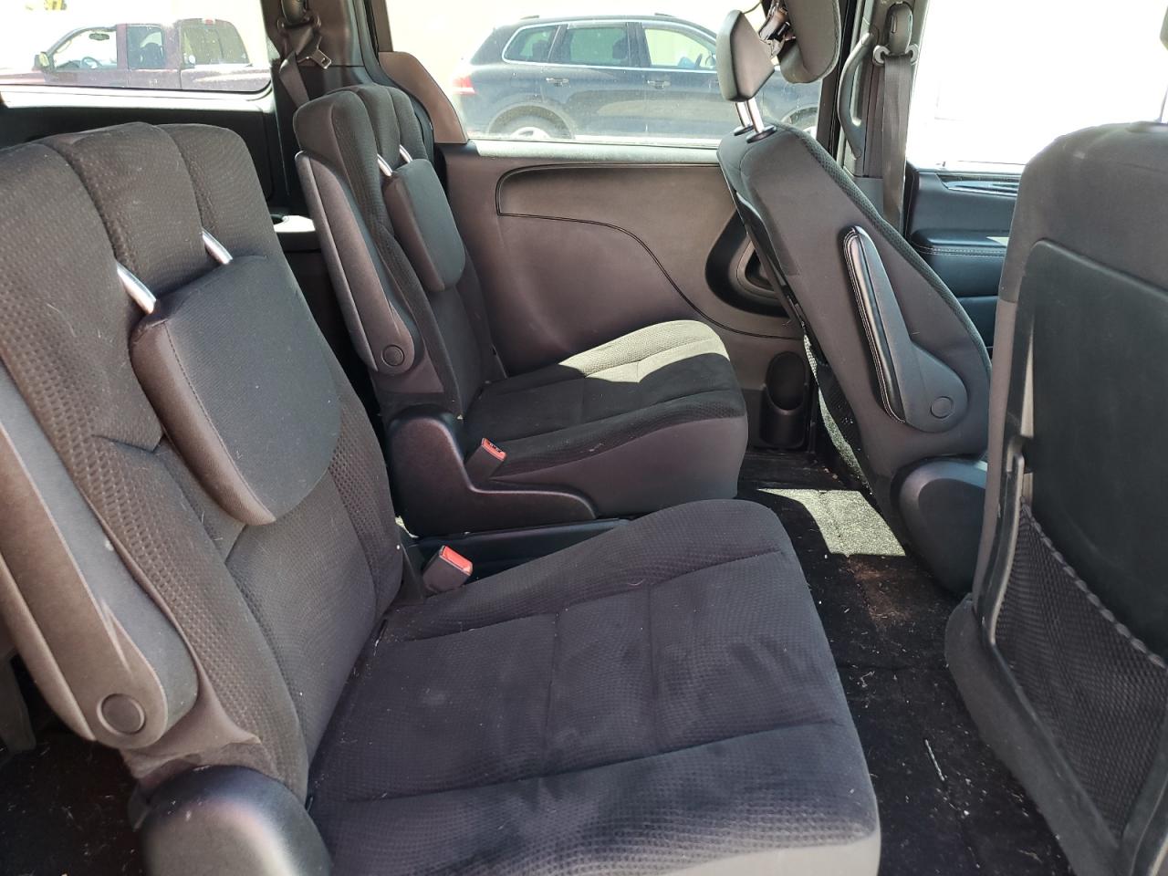 2C4RDGBG6JR185130 2018 Dodge Grand Caravan Se