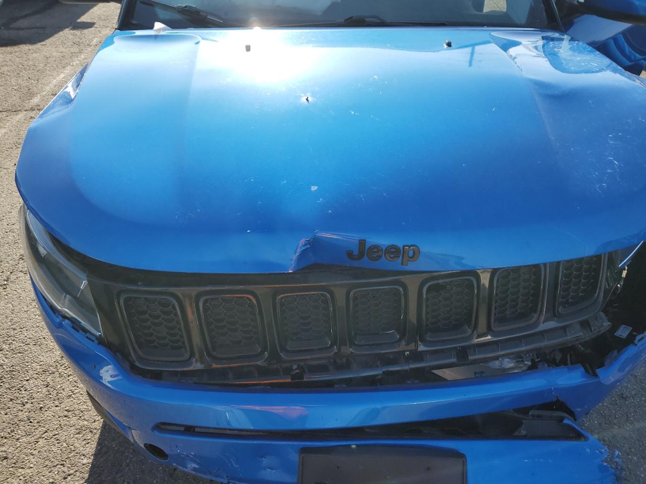 3C4NJDBB0JT320366 2018 Jeep Compass Latitude