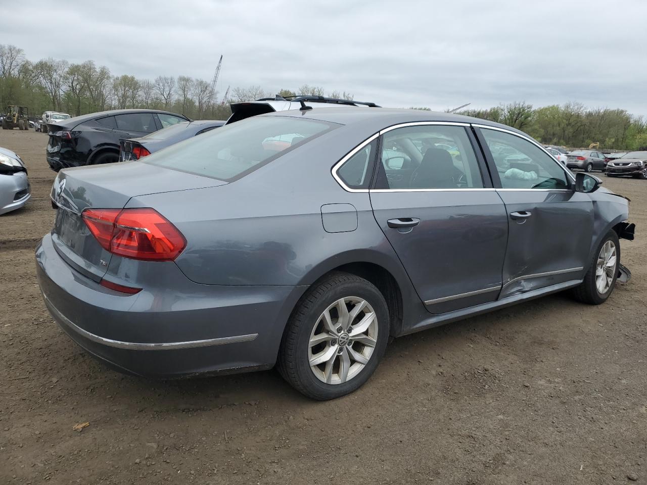 1VWAT7A36GC022247 2016 Volkswagen Passat S