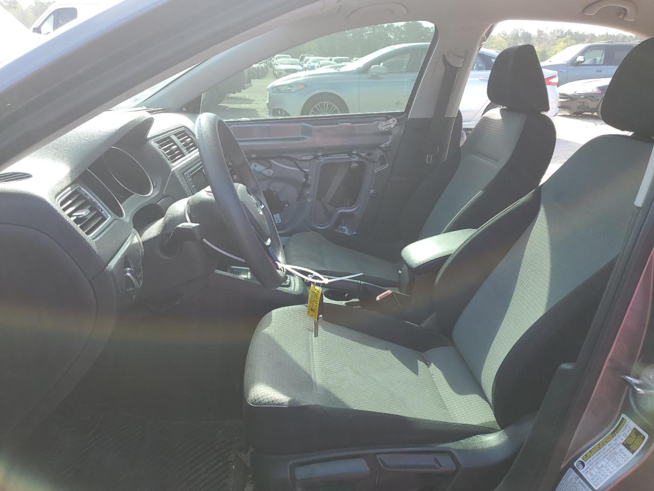 3VW2B7AJ3HM228910 2017 Volkswagen Jetta S