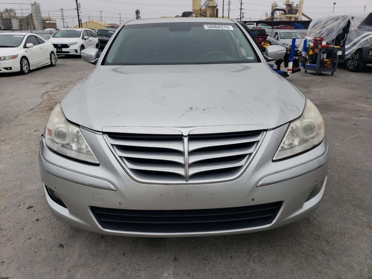 KMHGC46F09U050701 2009 Hyundai Genesis 4.6L