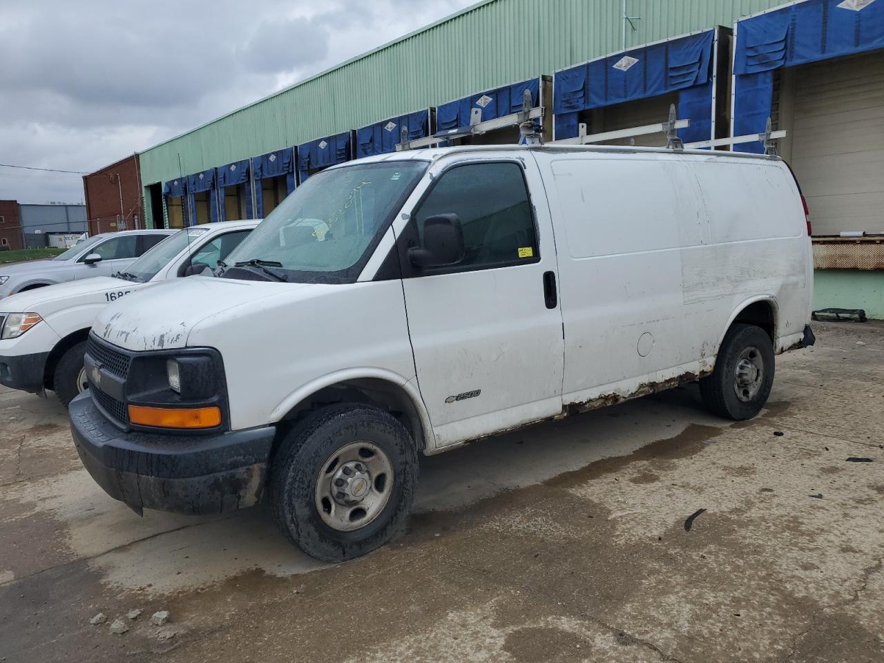 1GCGG25V051116813 2005 Chevrolet Express G2500