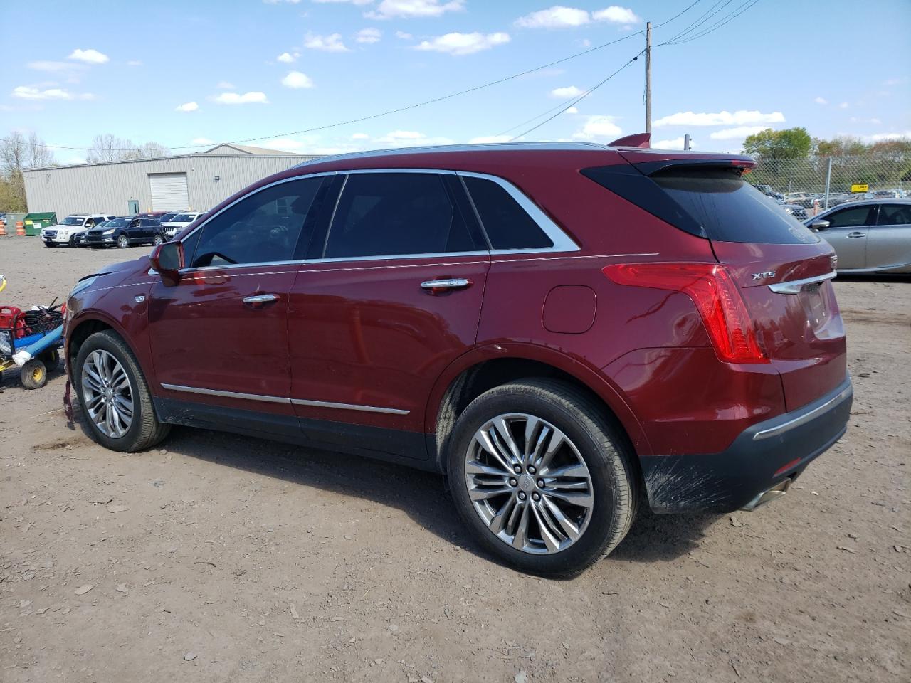 1GYKNCRS2HZ138785 2017 Cadillac Xt5 Premium Luxury