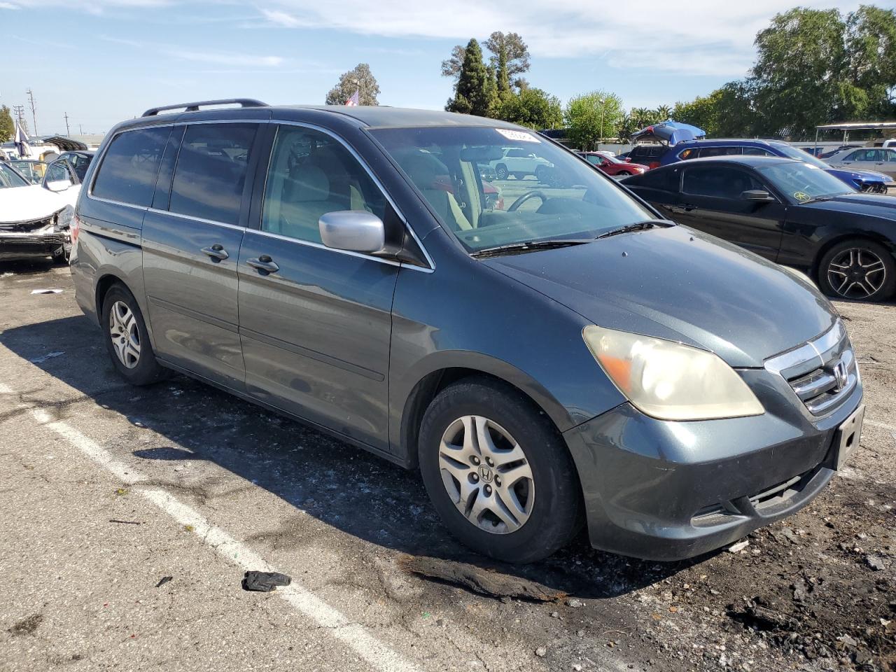 5FNRL38475B408009 2005 Honda Odyssey Ex