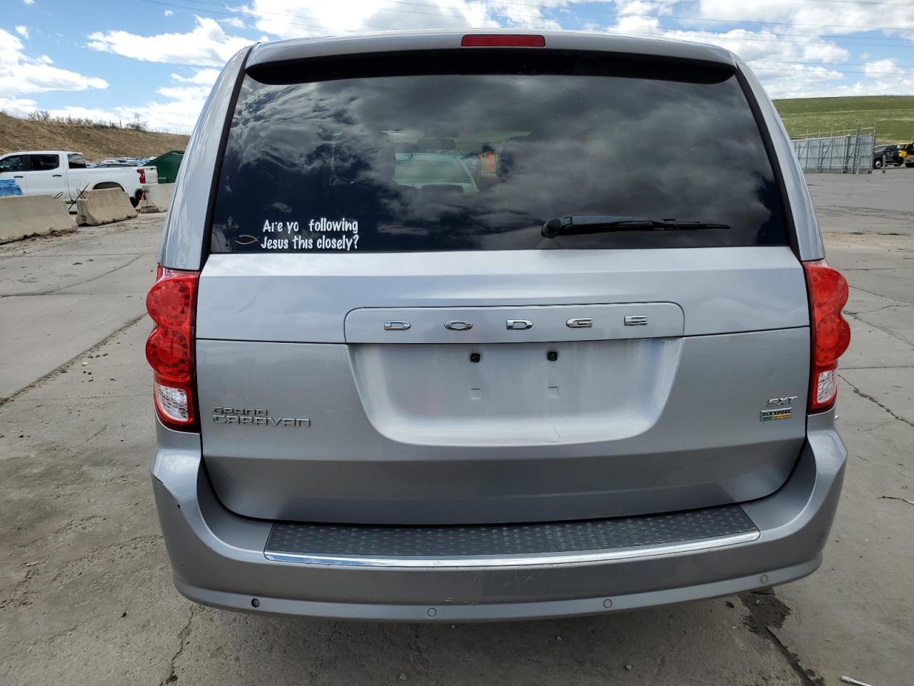 2C4RDGCG2GR318053 2016 Dodge Grand Caravan Sxt