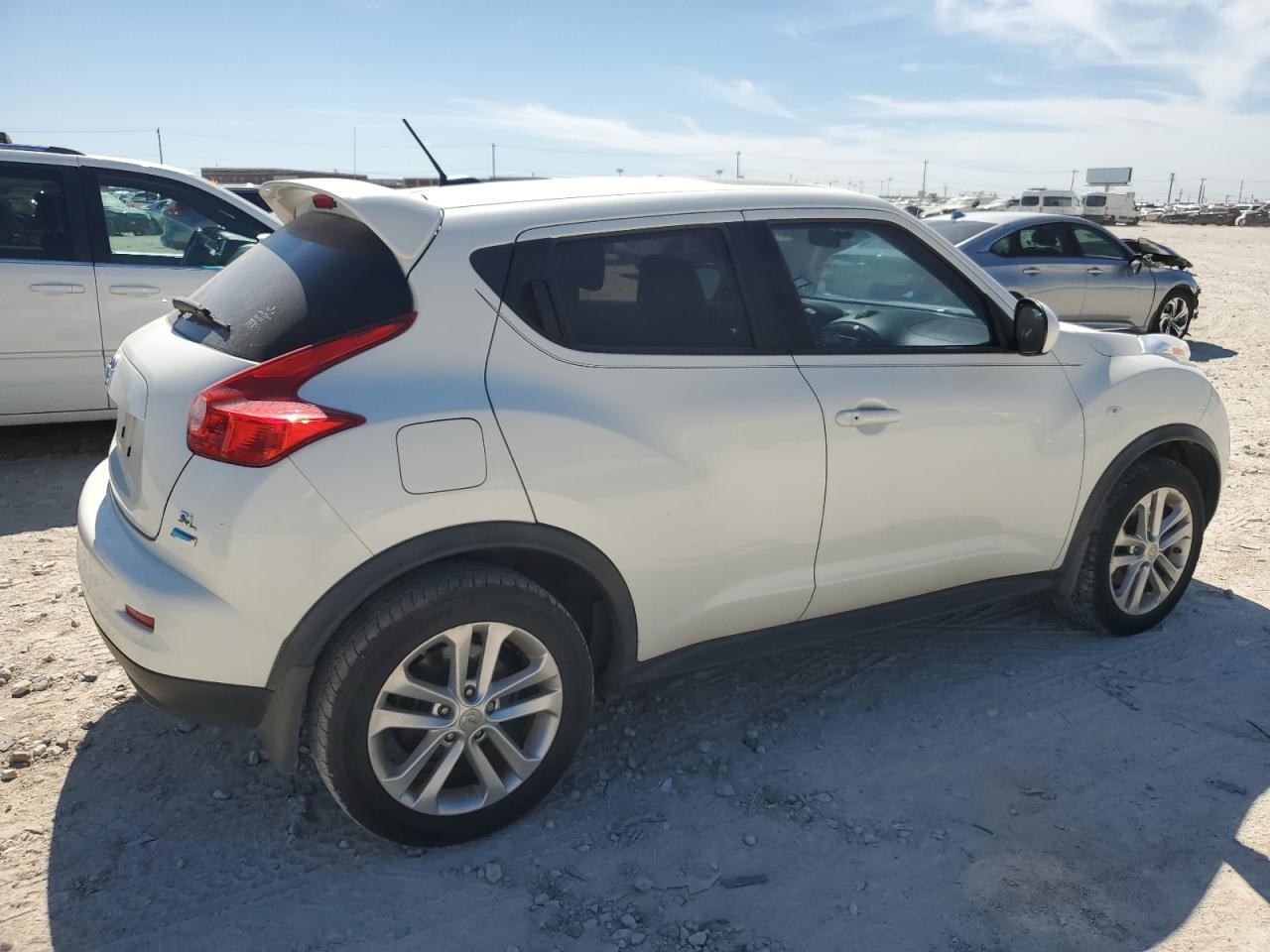 2013 Nissan Juke S vin: JN8AF5MR8DT210315