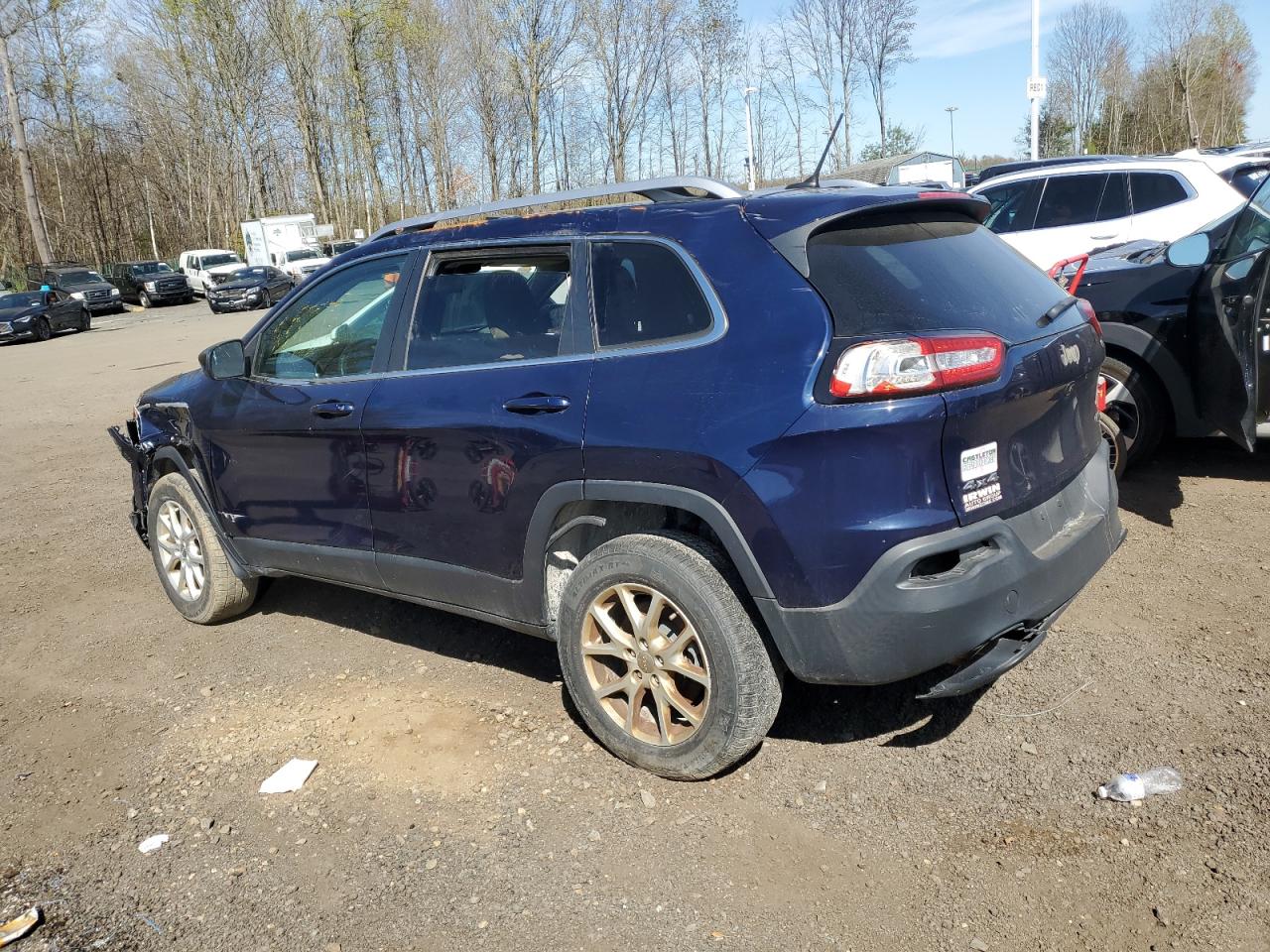 2015 Jeep Cherokee Latitude vin: 1C4PJMCB9FW601204