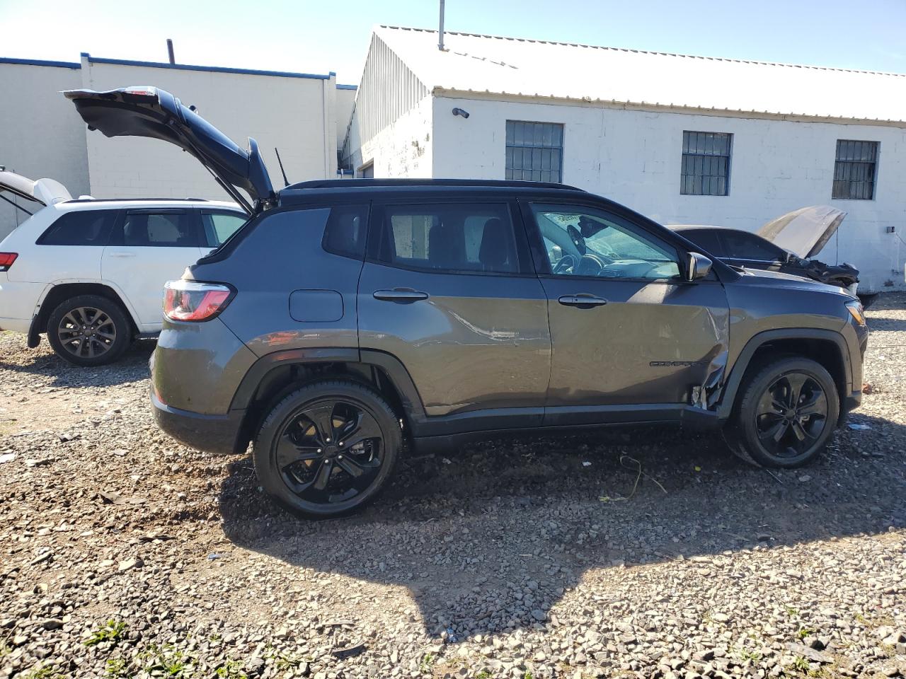 3C4NJDBB1KT755270 2019 Jeep Compass Latitude