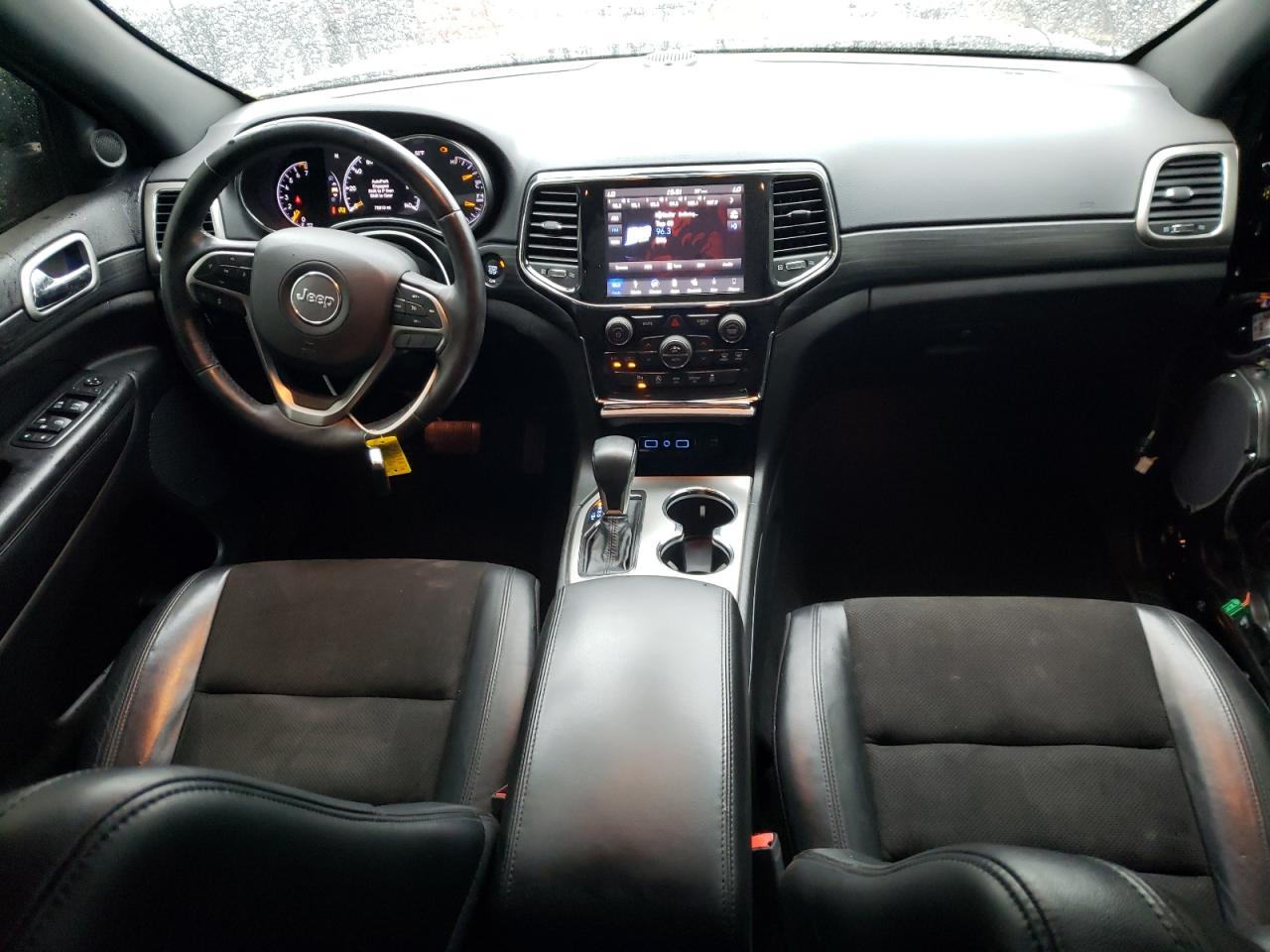 1C4RJFAG7KC613138 2019 Jeep Grand Cherokee Laredo