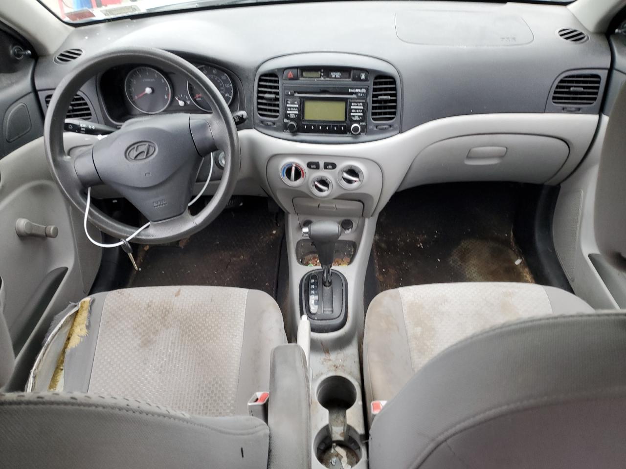 KMHCM36C79U139046 2009 Hyundai Accent Gs