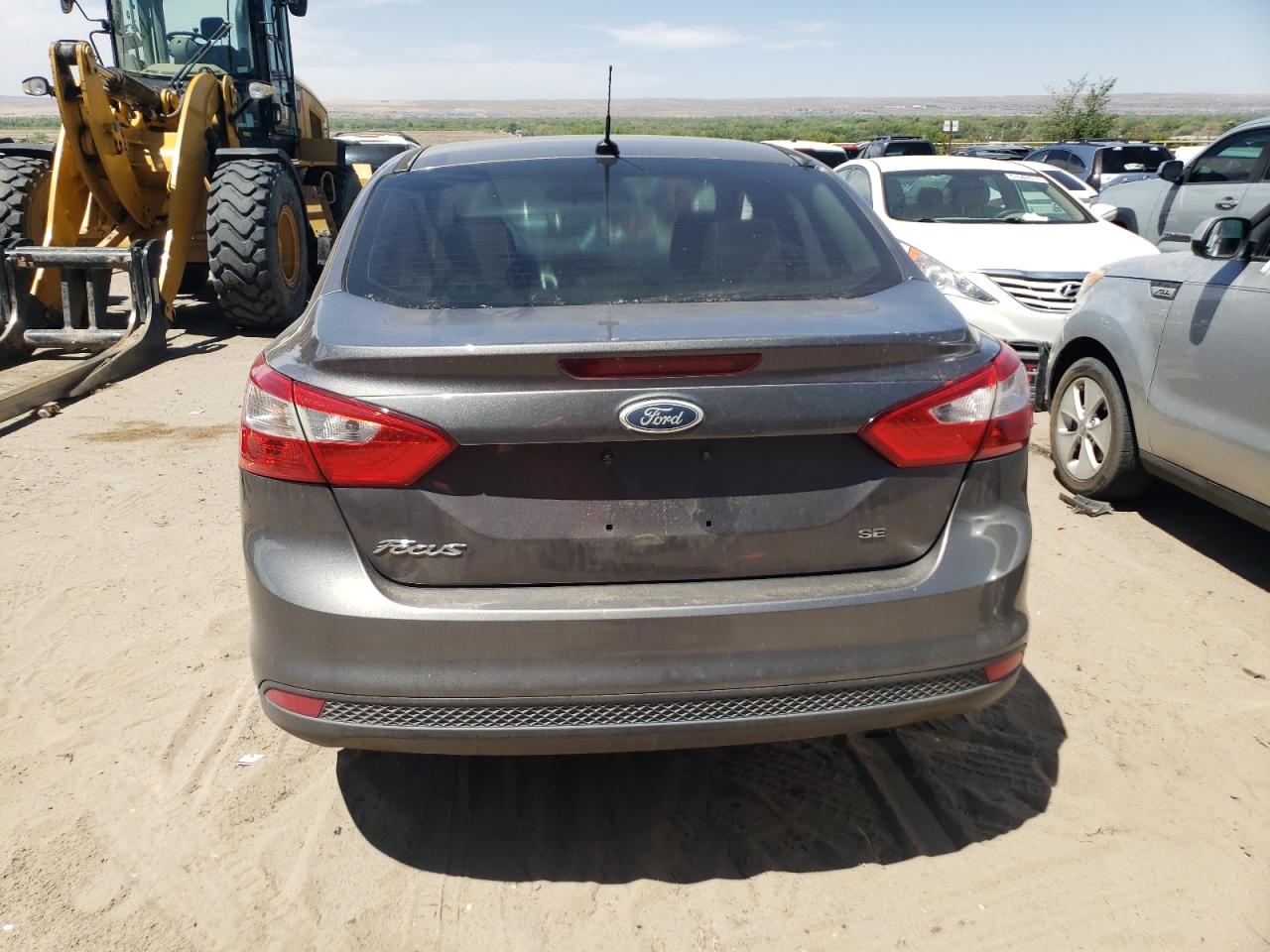 1FAHP3F24CL256983 2012 Ford Focus Se