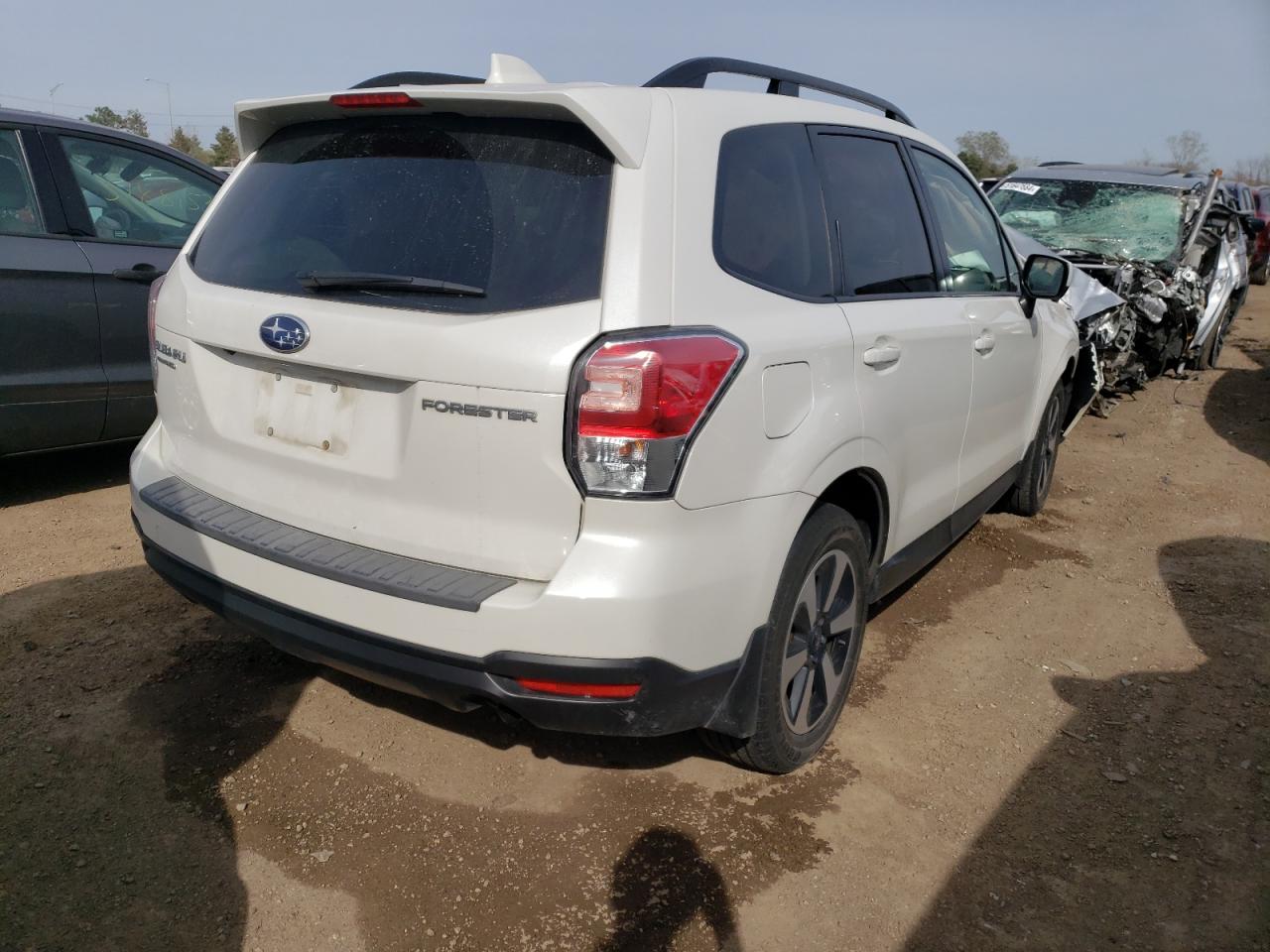 JF2SJAGC0JH606463 2018 Subaru Forester 2.5I Premium