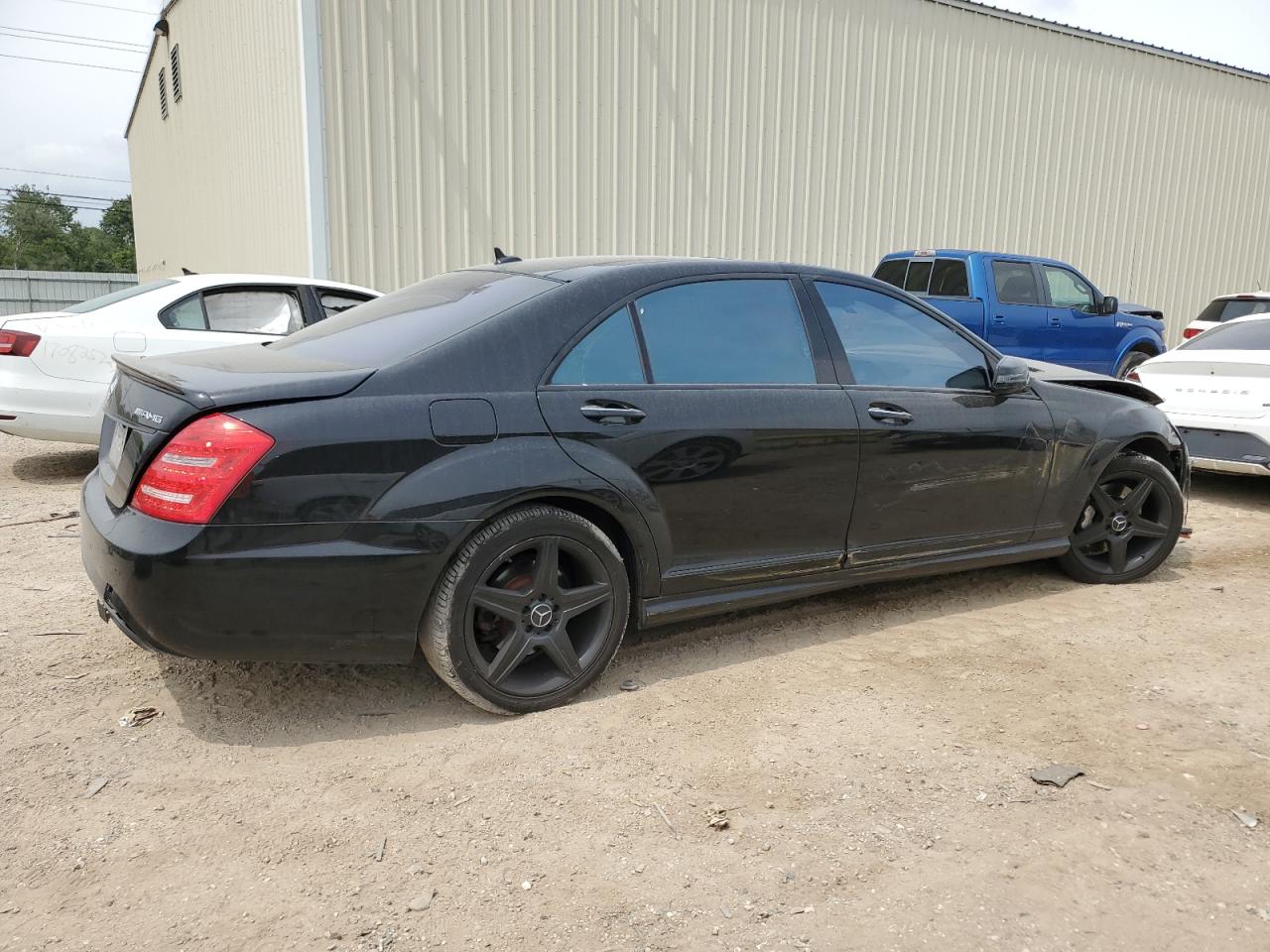 WDDNG8GB3BA361572 2011 Mercedes-Benz S 550 4Matic