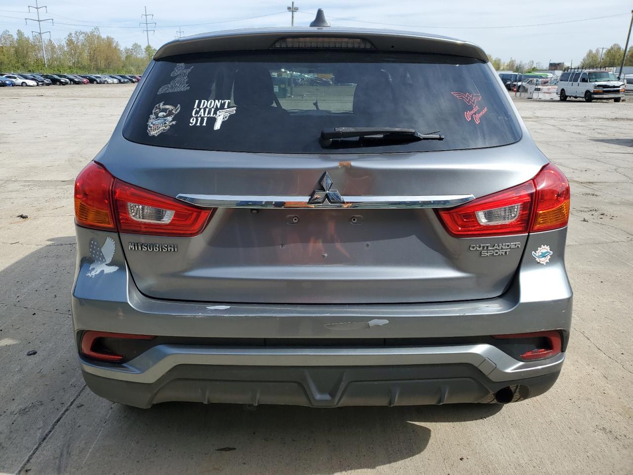 2018 Mitsubishi Outlander Sport Es vin: JA4AP3AU6JZ015645