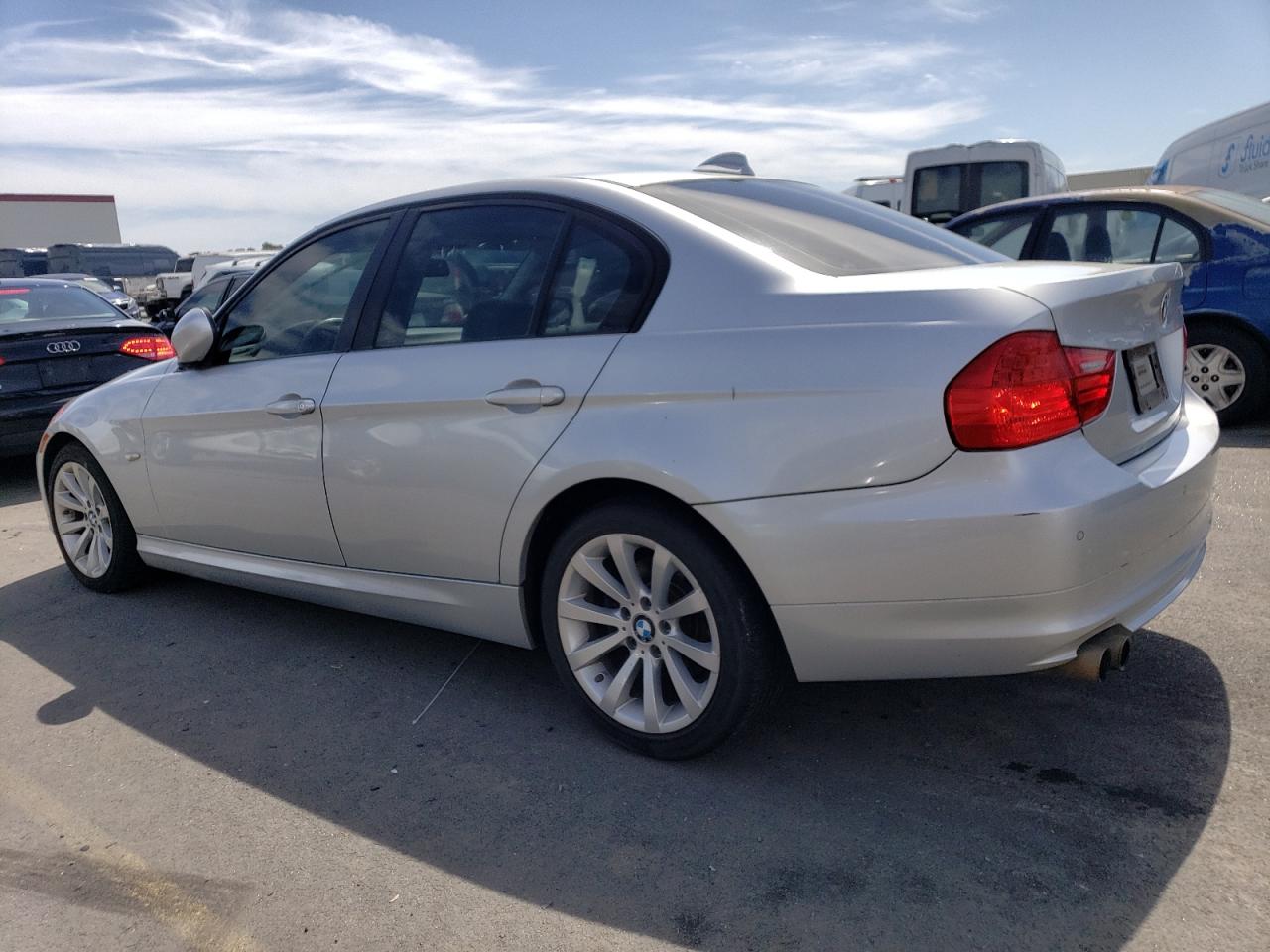 WBAPH7G50BNM55029 2011 BMW 328 I