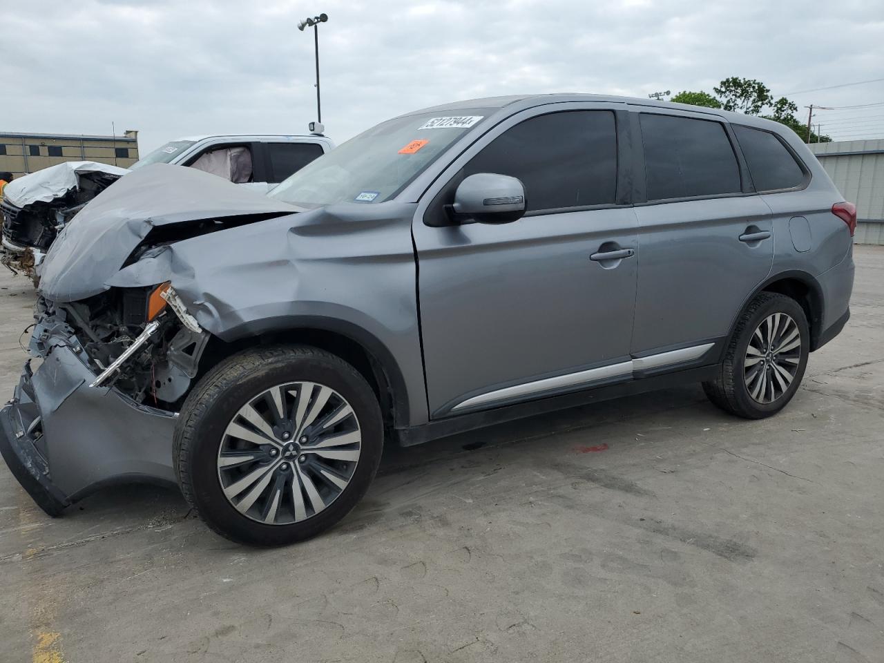  Salvage Mitsubishi Outlander