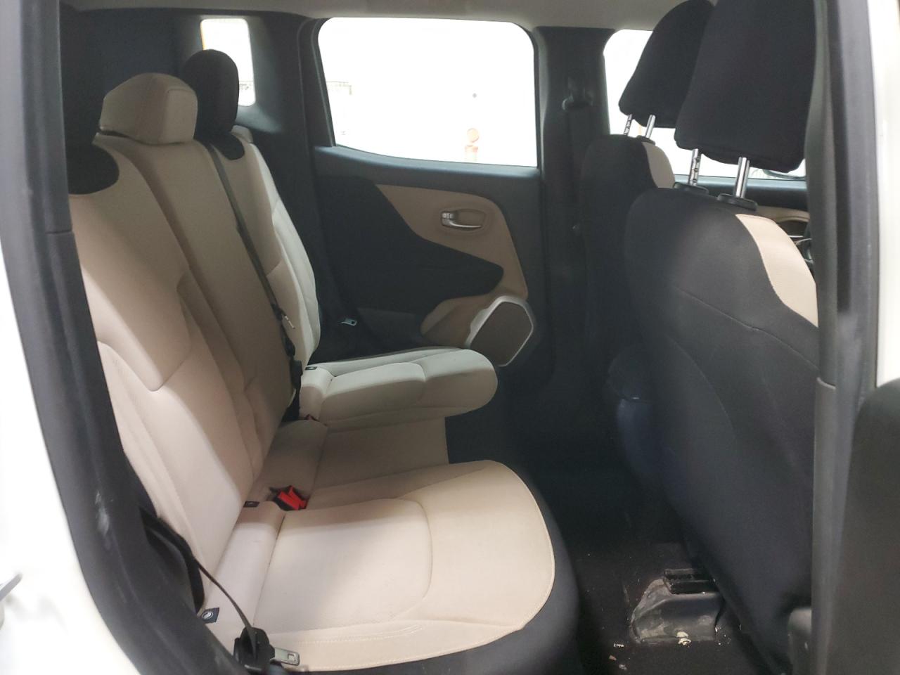 ZACCJBAT8FPB51458 2015 Jeep Renegade Sport