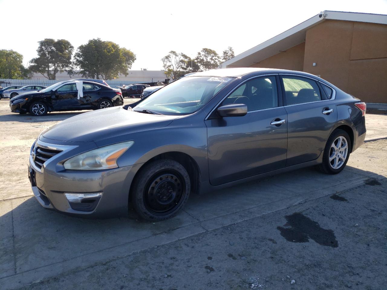 2014 Nissan Altima 2.5 vin: 1N4AL3AP8EN229437