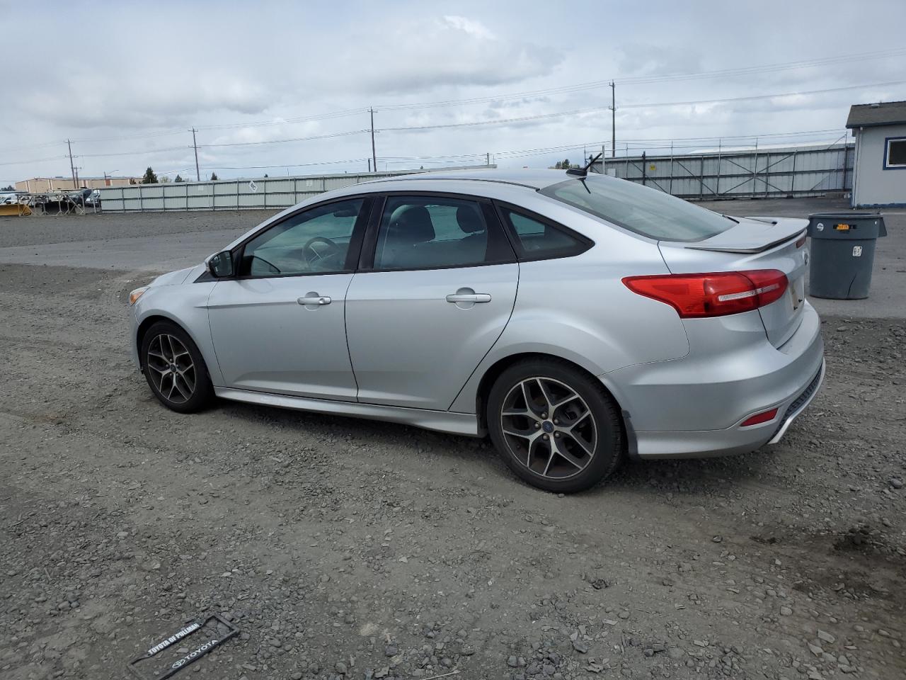 2015 Ford Focus Se vin: 1FADP3FE9FL222549