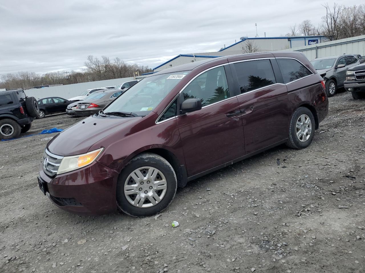 5FNRL5H28BB057942 2011 Honda Odyssey Lx