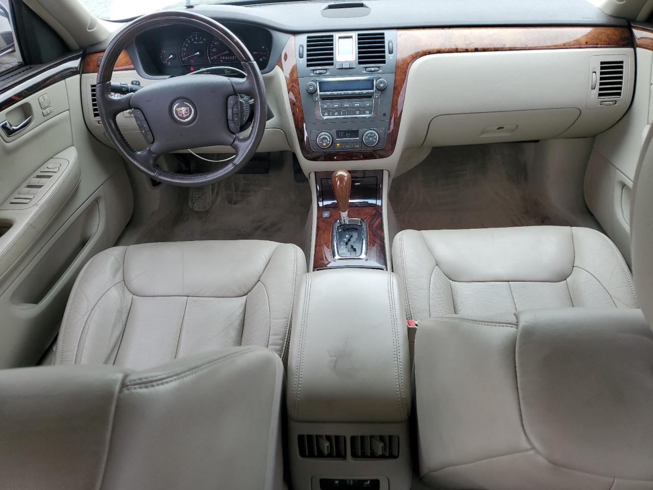 1G6KD5E69BU135645 2011 Cadillac Dts Luxury Collection