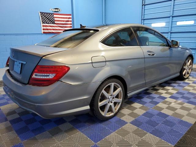 VIN WDDGJ4HBXDG002186 2013 Mercedes-Benz C-Class, 250 no.3