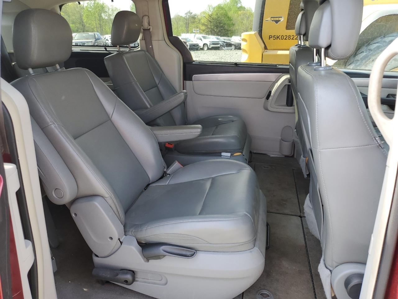 2C4RVABG9CR354912 2012 Volkswagen Routan Se