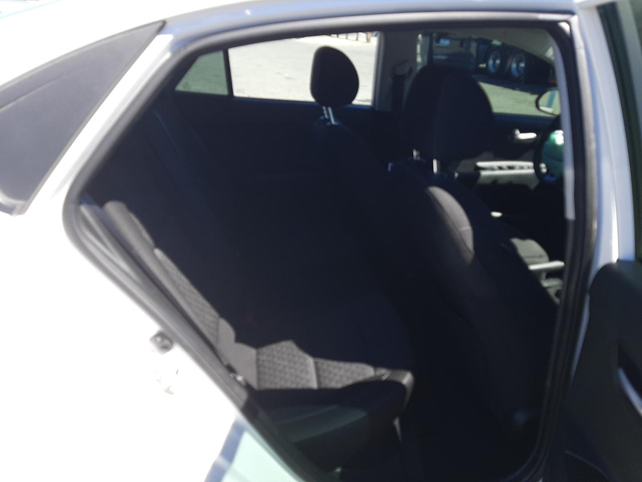 3KPA24AD2ME386179 2021 Kia Rio Lx