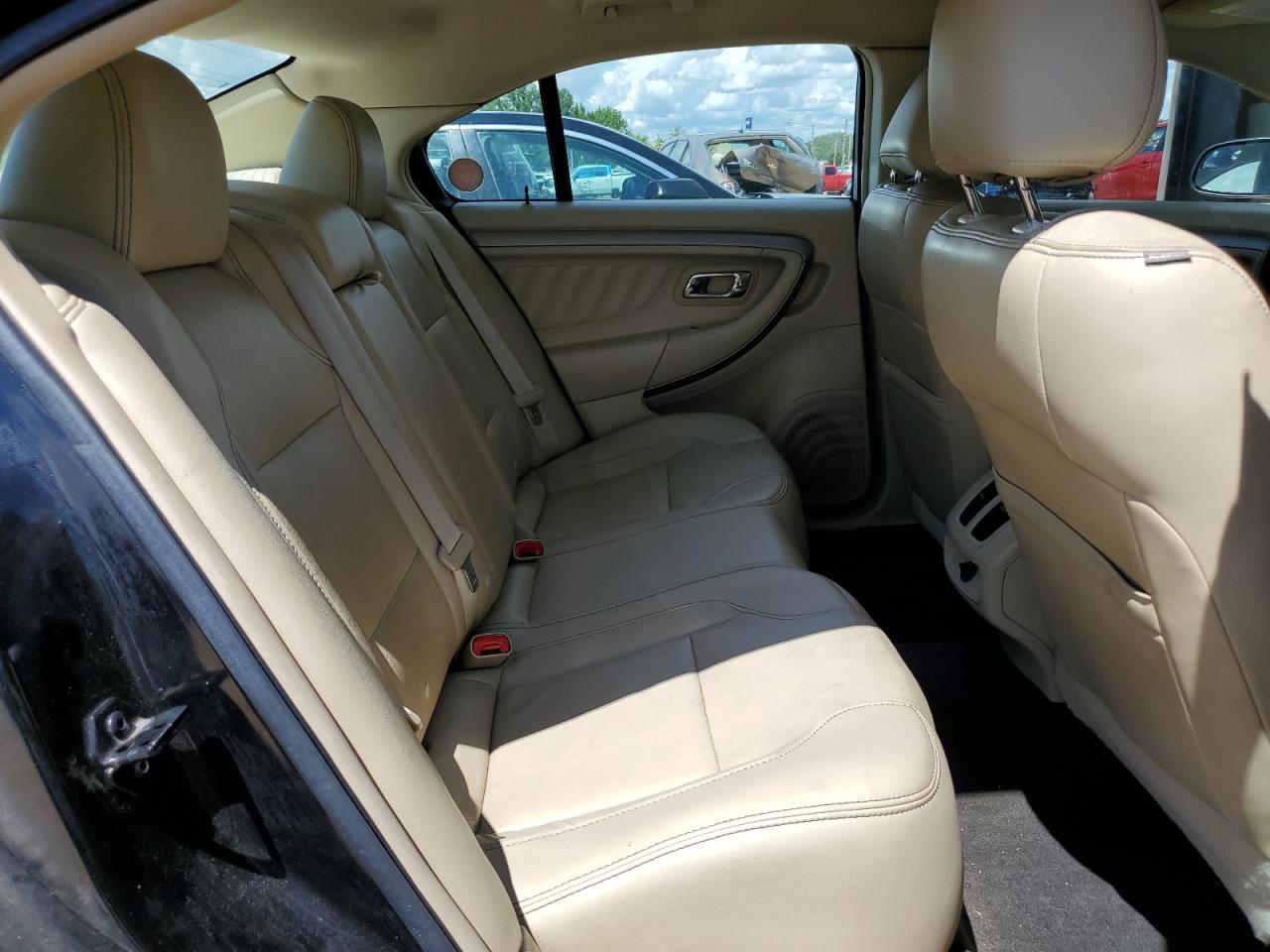 1FAHP2E85EG130644 2014 Ford Taurus Sel