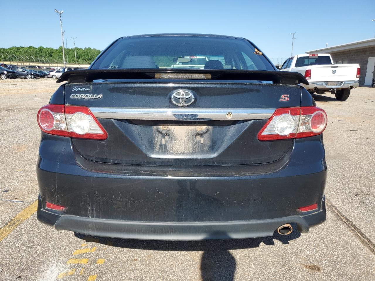 5YFBU4EE8DP214559 2013 Toyota Corolla Base