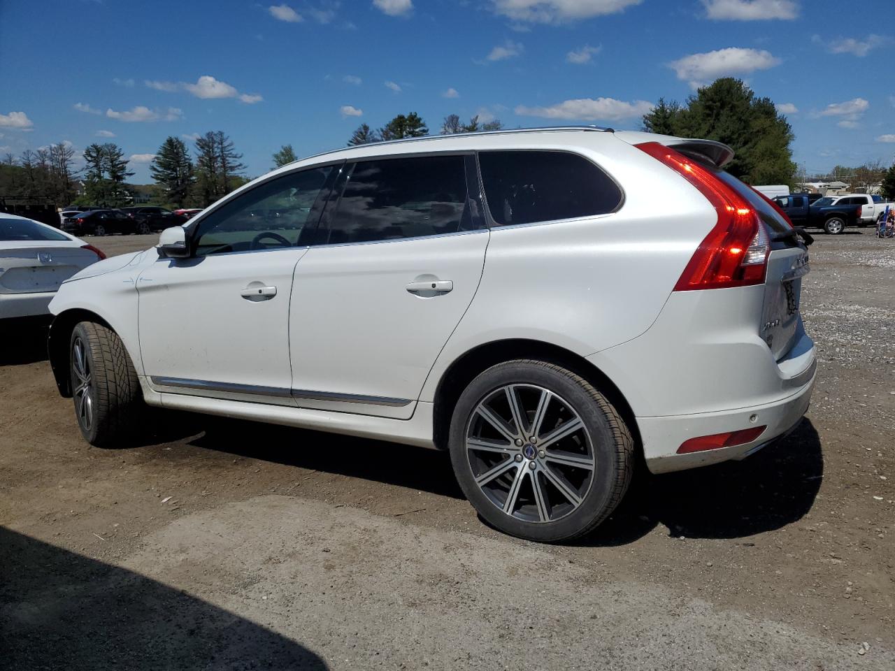 YV4612RK5G2791760 2016 Volvo Xc60 T5 Premier