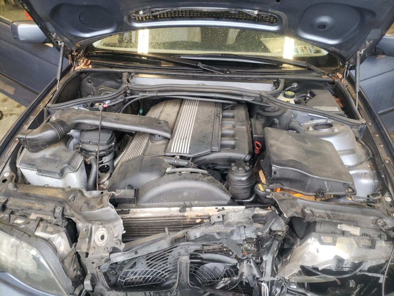 WBAEU33412PF71694 2002 BMW 325 Xi