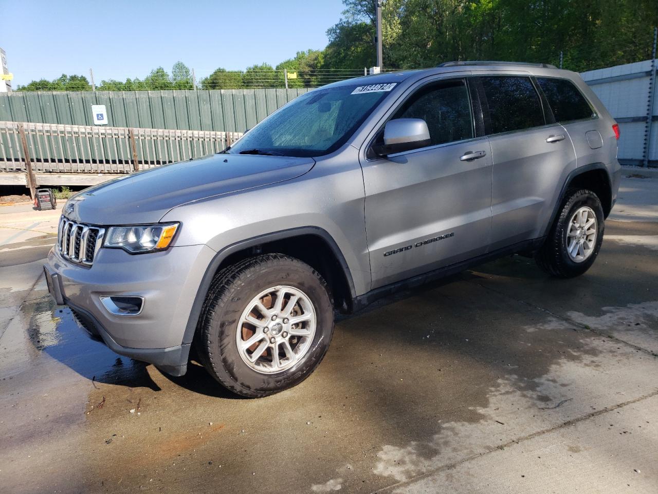 1C4RJFAG6JC127127 2018 Jeep Grand Cherokee Laredo