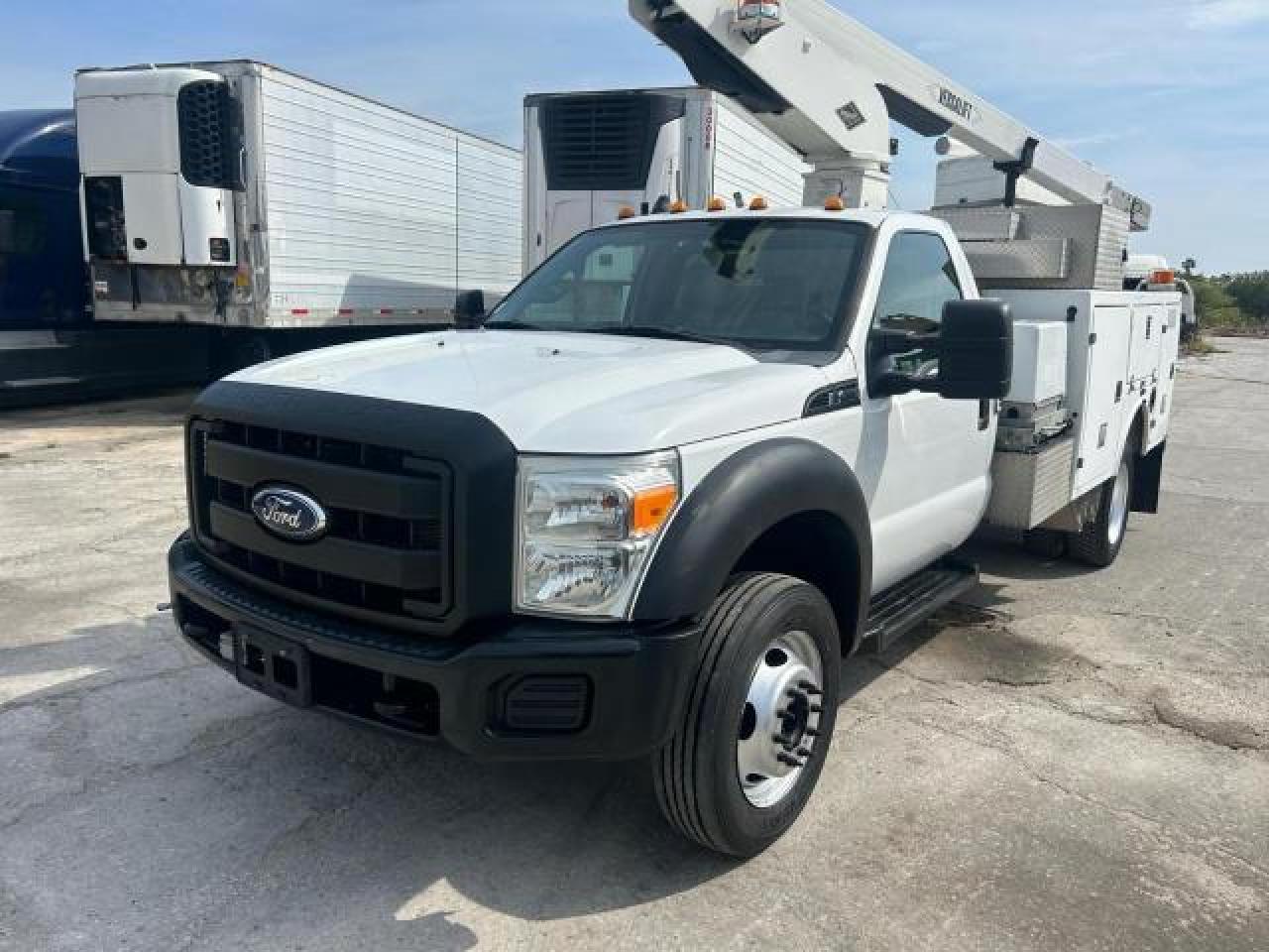 2013 Ford F450 Super Duty vin: 1FDUF4GY7DEA69808