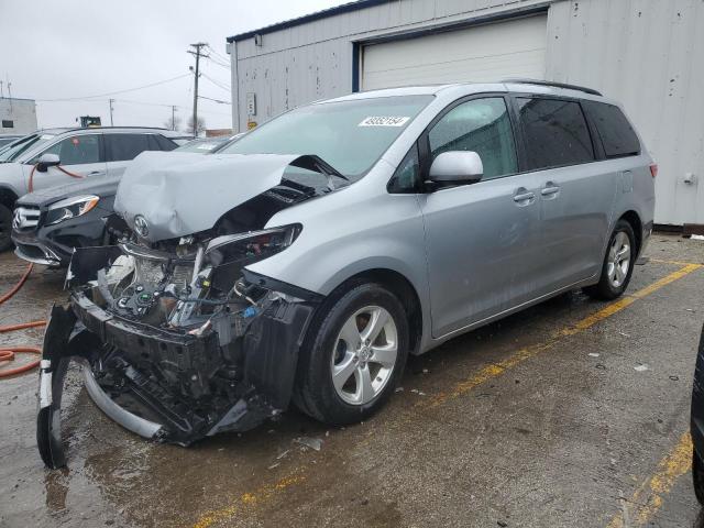 Lot #2471317953 2015 TOYOTA SIENNA LE salvage car