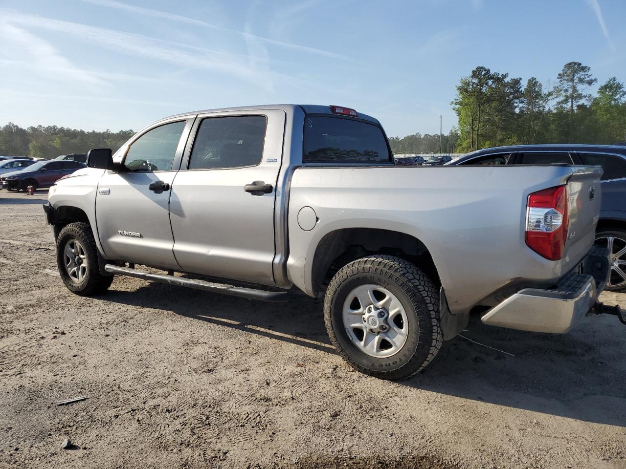 5TFDW5F13FX417481 2015 Toyota Tundra Crewmax Sr5