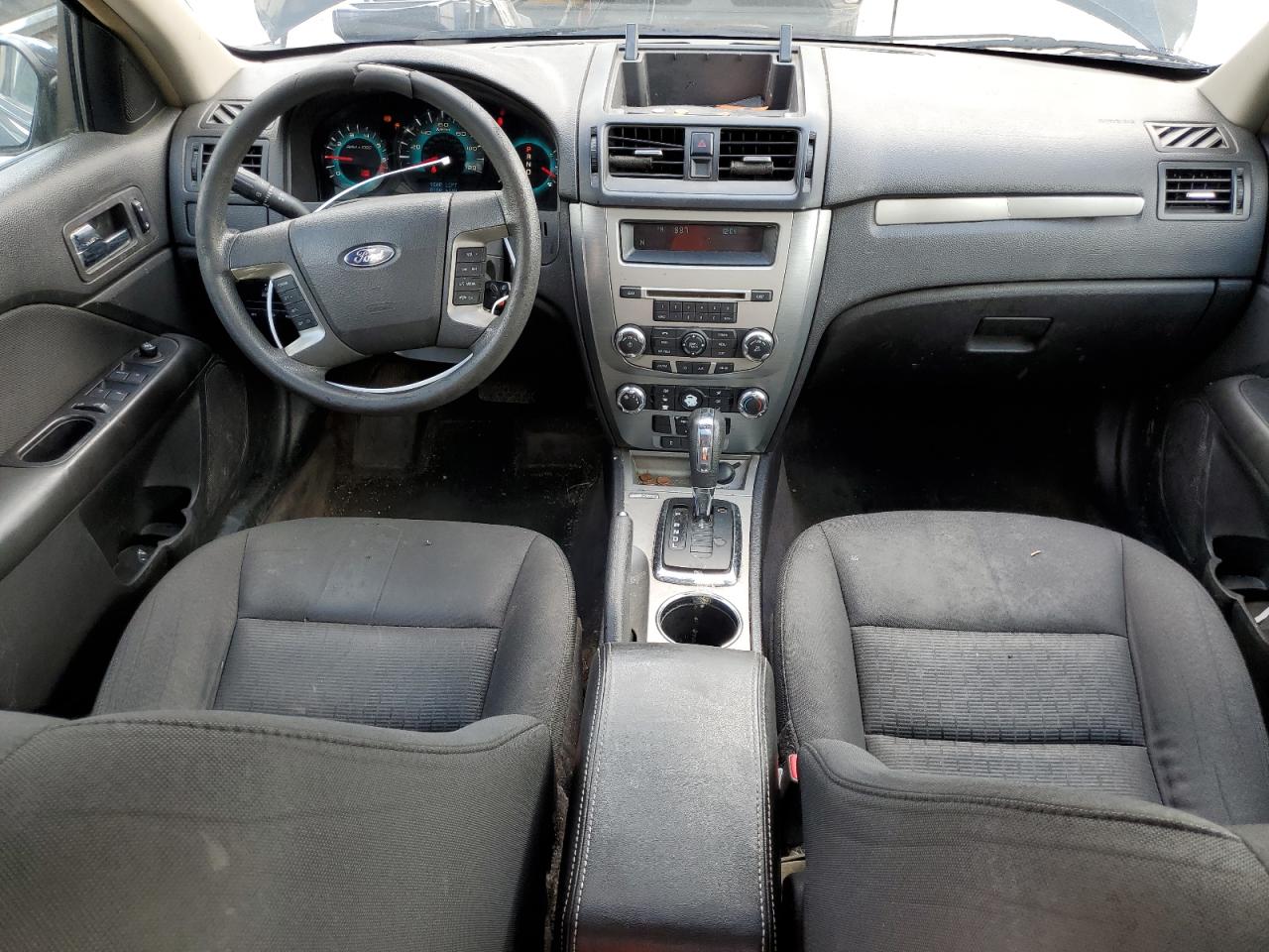 3FAHP0HA2AR147343 2010 Ford Fusion Se