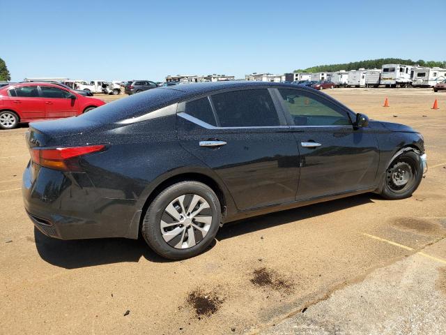 2019 Nissan Altima - Image 3