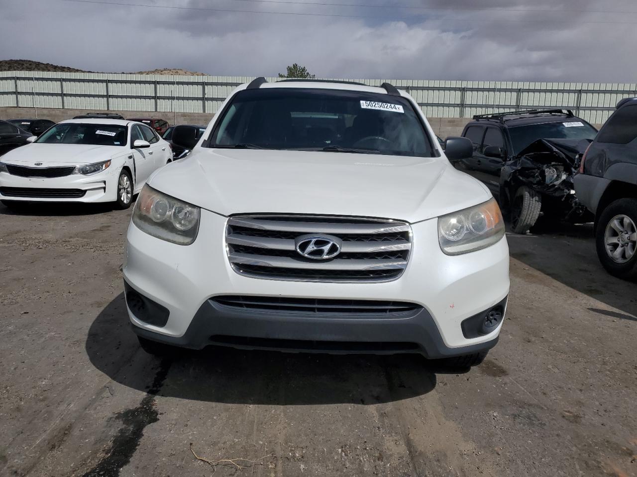 5XYZG3AB9CG093622 2012 Hyundai Santa Fe Gls