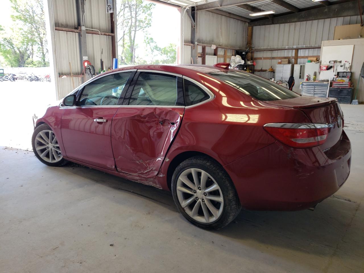 2016 Buick Verano vin: 1G4PS5SKXG4173382