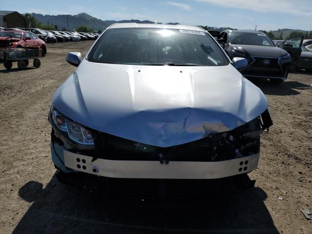 VIN 1G1RC6S55HU176307 2017 Chevrolet Volt, LT no.5