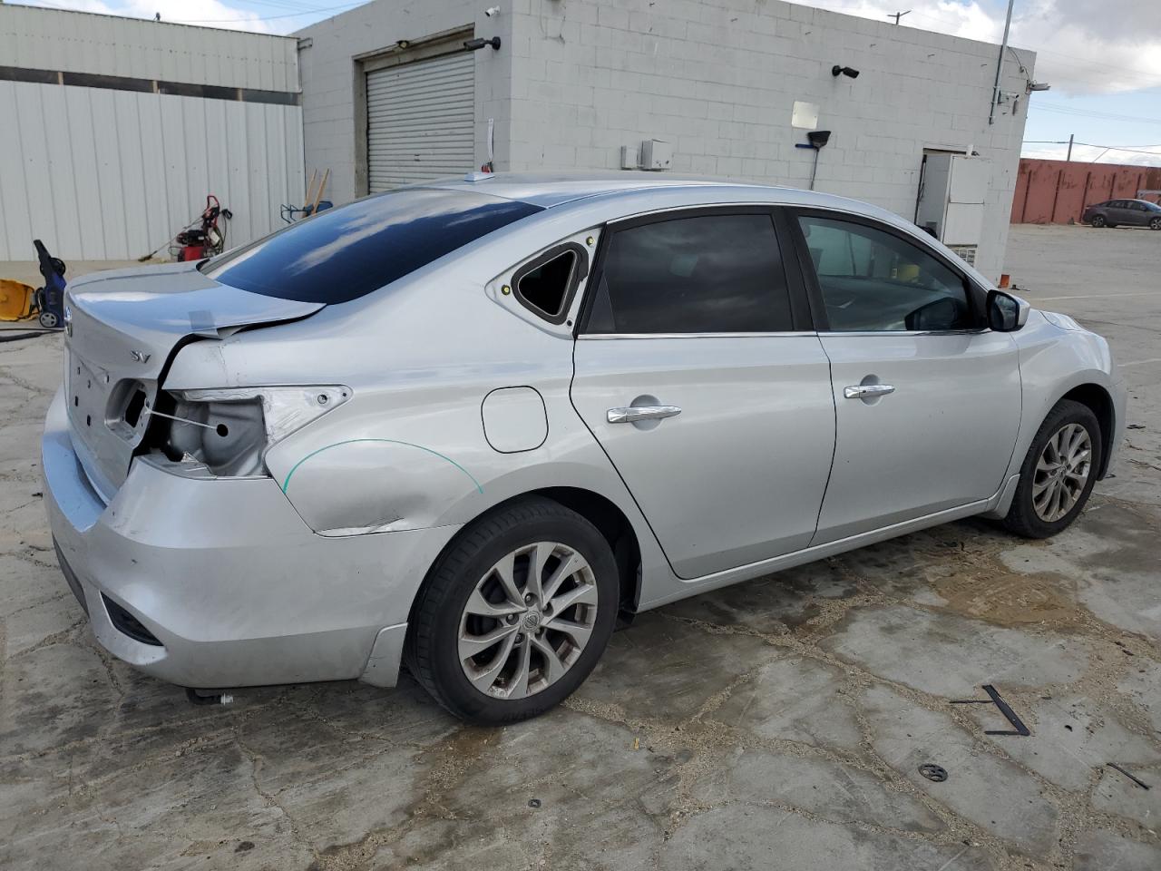 3N1AB7AP6JY230123 2018 Nissan Sentra S